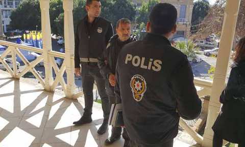 Şişede durduğu gibi durmadı