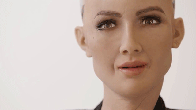 Dünyanın ilk vatandaş robotu Sophia'nin artık bedeni var