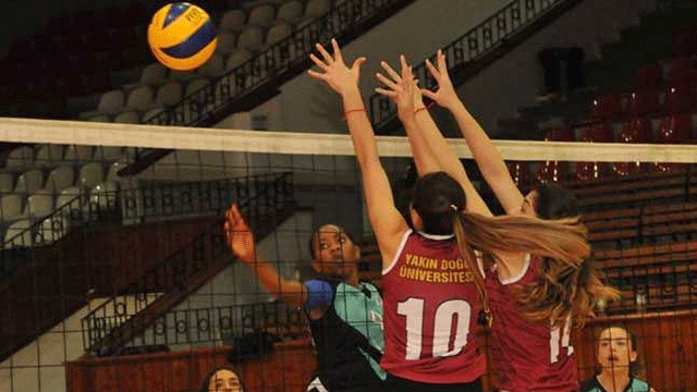 YDÜ Vakıflar’a set vermedi