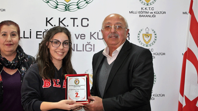 Muratağa, Atlılar, Sandallar Şiir ve Kompozisyon Yarışması’nda dereceye giren öğrencilere ödülleri verildi