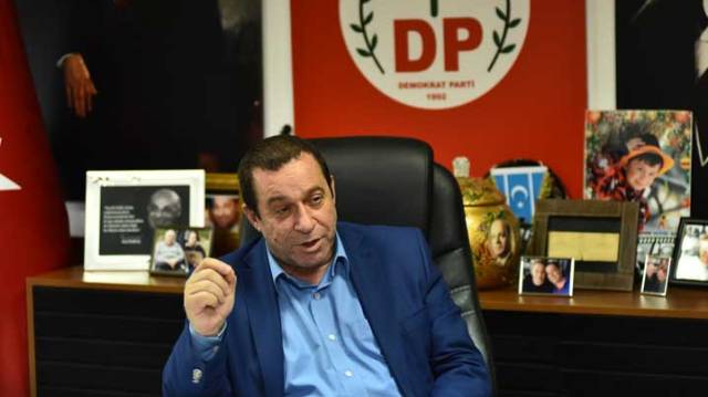 Demokrat Parti’nin Parti Meclis kararı Rum basınında