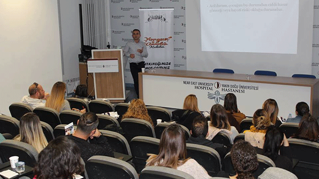 Yorgun Anneler Kulübü ve Blogger Kıbrıs Anneleri YDÜ Hastanesi doktor ve hemşireleri ile anneliğe hazırlanıyor!