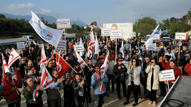 Alsancak Belediyesi, Lapta – Girne Anayolu için eylem yaptı