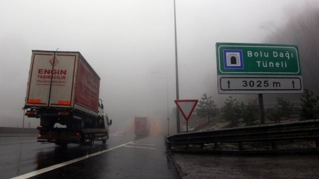 Bolu Dağı'nda kar yağışı başladı