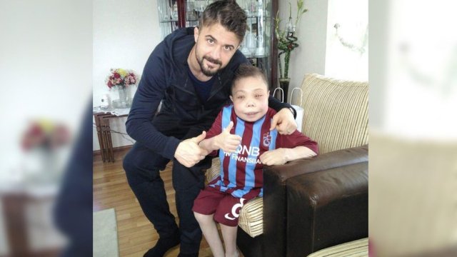 Yüzü çocuk gibi olan Miraç Birinci 21 yaşında!