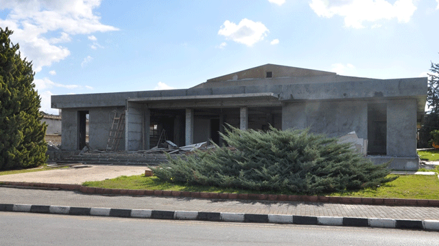 Güzelyurt Belediye Başkanı Özçınar, proje çalışamalarını inceledi