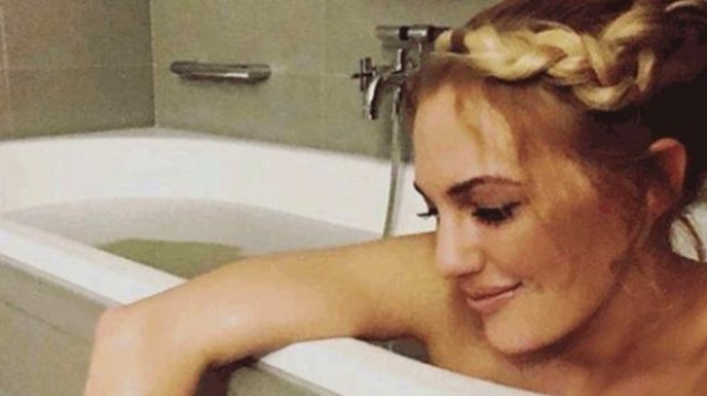 Menajerlik Şirketi, Küvetten Fotoğraf Paylaşan Meryem Uzerli ile Yollarını Ayırdı