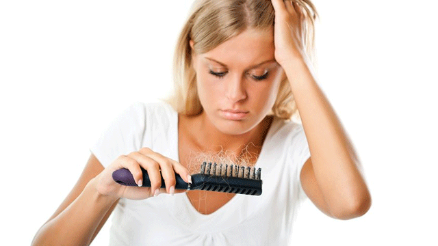 Kadınlarda saç dökülmesinin nedenleri