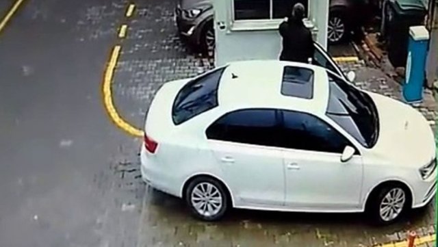 Sakarya'da sürücünün davranışı takdir topladı