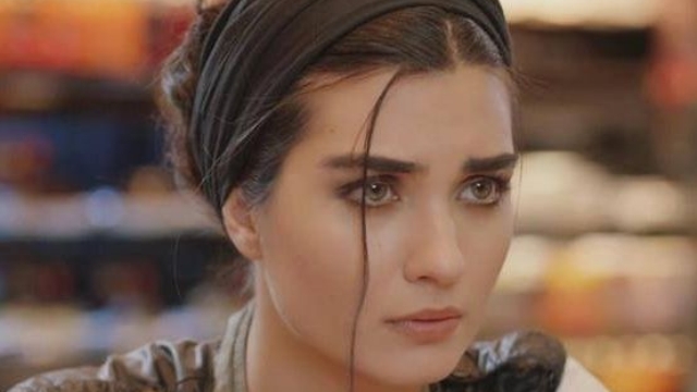 Tuba Büyüküstün'ün Başrolünde Oynadığı 'Daha' Filmini 3 Günde 6 Bin Kişi İzledi
