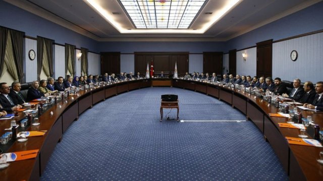 AK Parti uyum komisyonları üyeleri Erdoğan'la görüştü