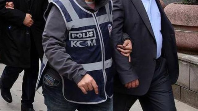 Ankesörlü telefondan haberleşen FETÖ'cü 77 asker itirafçı oldu