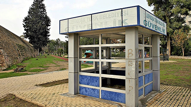 Vandallar harap etti