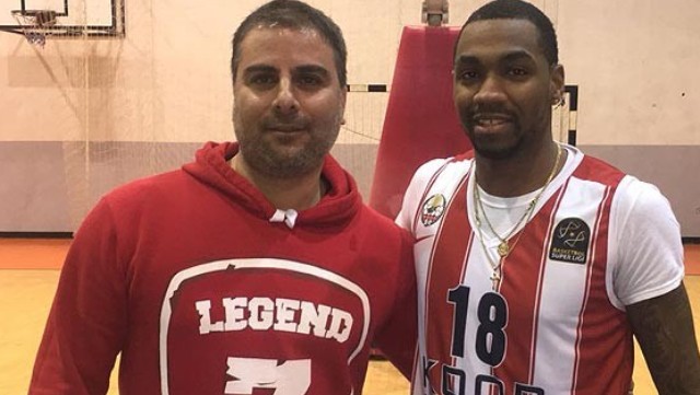 Means formayı giydi