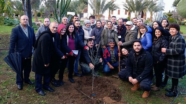 34. Dönem Turist Rehberlik Kursu’ndan Güzelyurt Doğa ve Arkeoloji Müzesi’nin avlusuna zeytin ağacı...