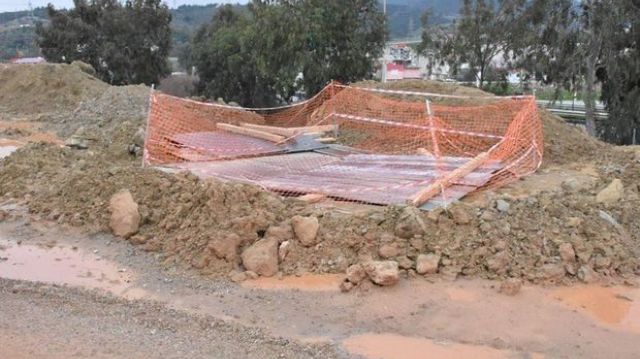 İzmir'deki 'Ölüm çukuru' hala tehlike saçıyor