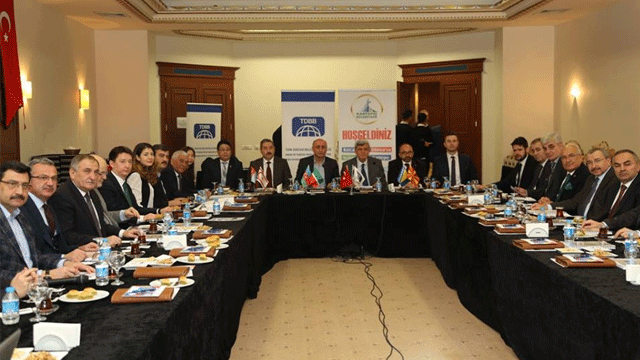 Özçınar TDBB’nin Kartepe’de Yapılan Yönetim Kurulu Toplantısına Katıldı