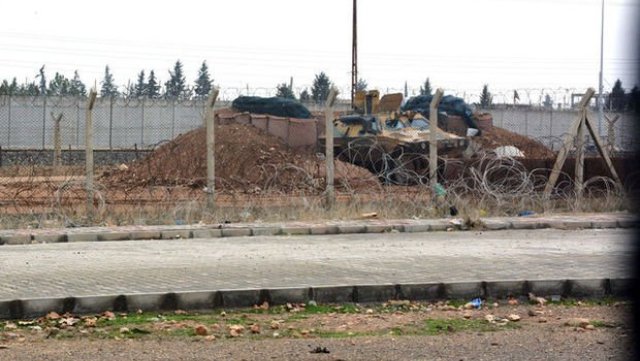 Suriye'deki teröristlerden taciz ateşi! 1 asker yaralandı