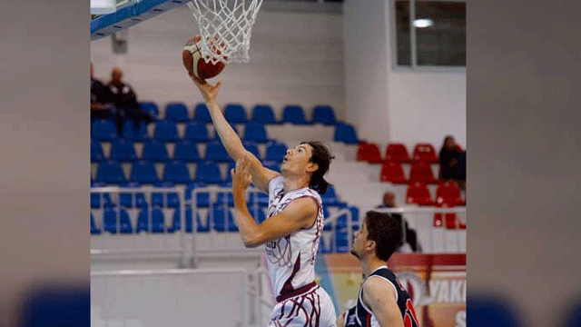 YDÜ kaçtı GAÜ kovaladı: 81-72