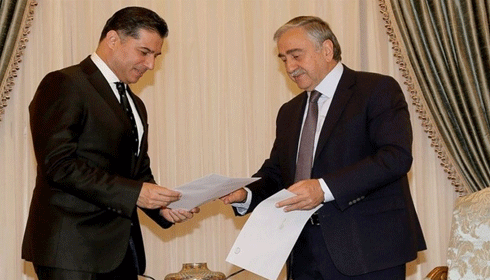 Akıncı, hükümeti kurma görevini Özgürgün’e verdi