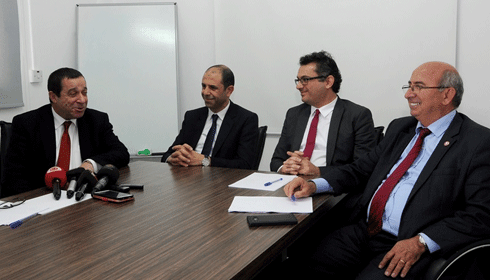 Denktaş: “Üçlü bir koalisyon kurulması zorlaması altında olan benim”