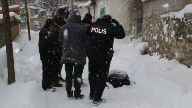 Yoğun kar yağışının olduğu Konya'dan üzücü haber