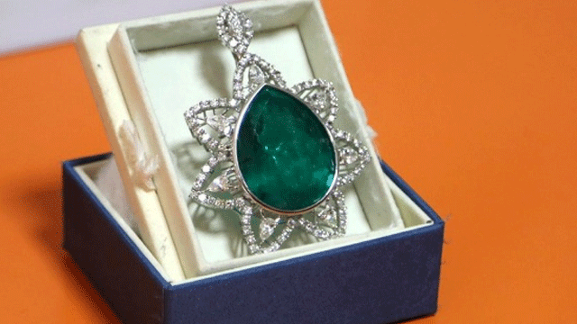 Çalınan 1 milyon dolarlık zümrüt taşı bulundu