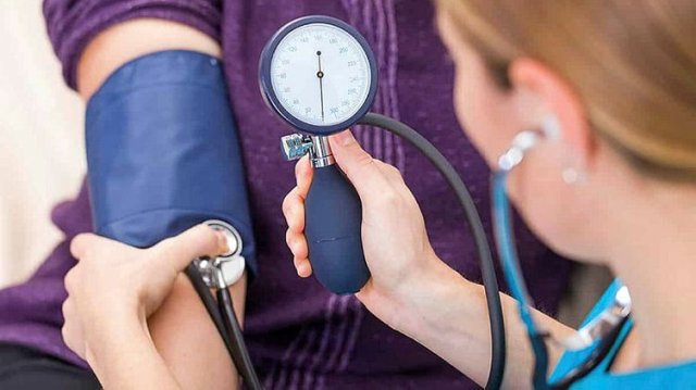 İşte felç geçirmek üzere olduğunuzun 8 işareti