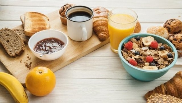 Aç karnına tüketilmemesi gereken besinler