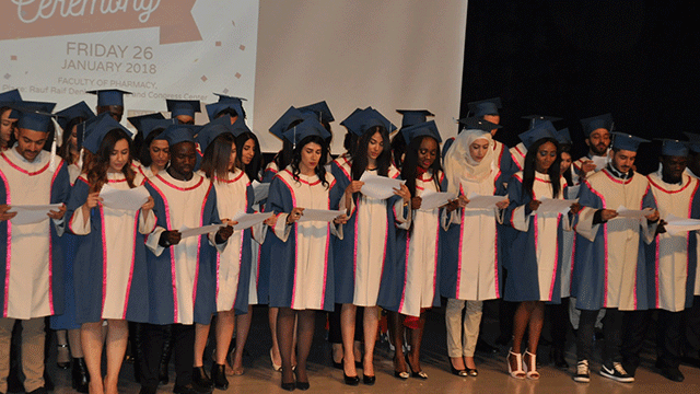 DAÜ Eczacılık Fakültesi mezunları yemin etti