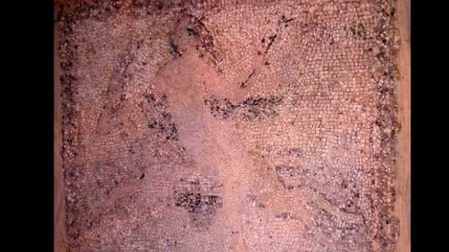 Adana'da üzerindeki figür suya konulduğunda beliren eser ele geçirildi