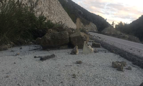 Bu yol tehlike saçıyor