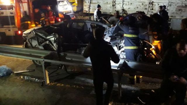 Nişan dönüşü kaza: 2 ölü, 3 yaralı