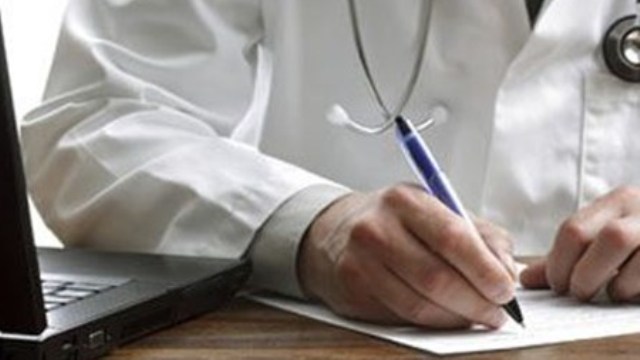 Sahte reçete yazan doktorlara 3 yıl hapis