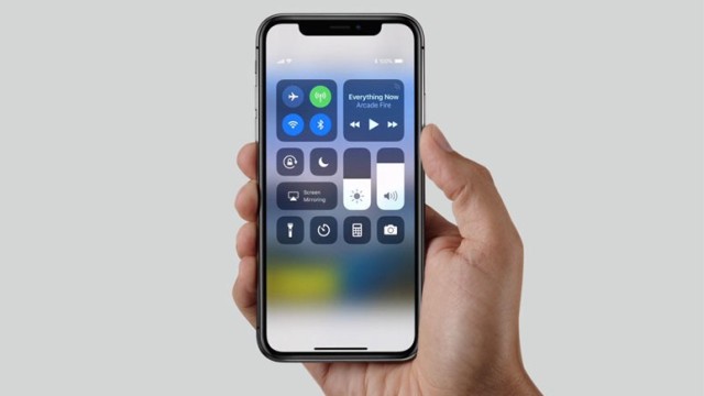 En iyi Apple analistinden 2018 iPhone tahminleri!
