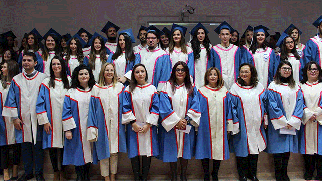 DAÜ Sağlık Bilimleri Fakültesi mezunları yemin etti