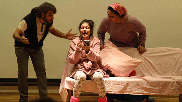 LAÜ’de “Bir Takım Tiyatral İşler” sahnelendi