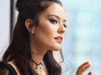 Pelin Akil evinde kaza geçirdi, cam sephaya düştü