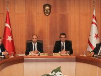 Hükümet topu taca attı