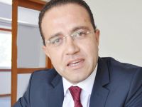 Tarım Bakanı Şahali, Lefkoşa-Gazimağusa anayolunda geçirdiği trafik kazasında hafif yaralandı