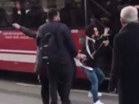 İzmir'de yol verme tartışması