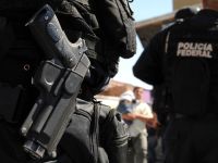 Meksika'daki uyuşturucu çetelerinin düzenlediği iki ayrı saldırıda bir "Youtuber" ve iki rahip öldü