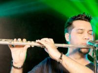 Sohbetler canlı müzikle ısındı