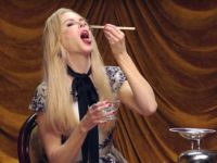 Ünlü Oyuncu Nicole Kidman, Bir Tabak Dolusu Kurtçuk Yedi