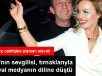 Ali Ağaoğlu'nun Genç Sevgilisi Uzun ve Ojeli Tırnaklarla Sarma Sarınca Olay Oldu