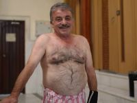 Elon Musk'ın tellağı Ali Güvenç: Uzaya araba gönderen bize de gönderir