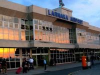 Larnaka Havalimanındaki taksi şoförlerinin grevi askıya alındı