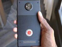 RED'in holografik ekranlı Hydrogen One akıllı telefonu kısa süre sonra satışa çıkıyor