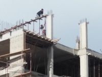 Çalışma Bakanlığının dibinde ölümle dans