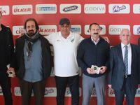 Başarılılar ödüllendirildi